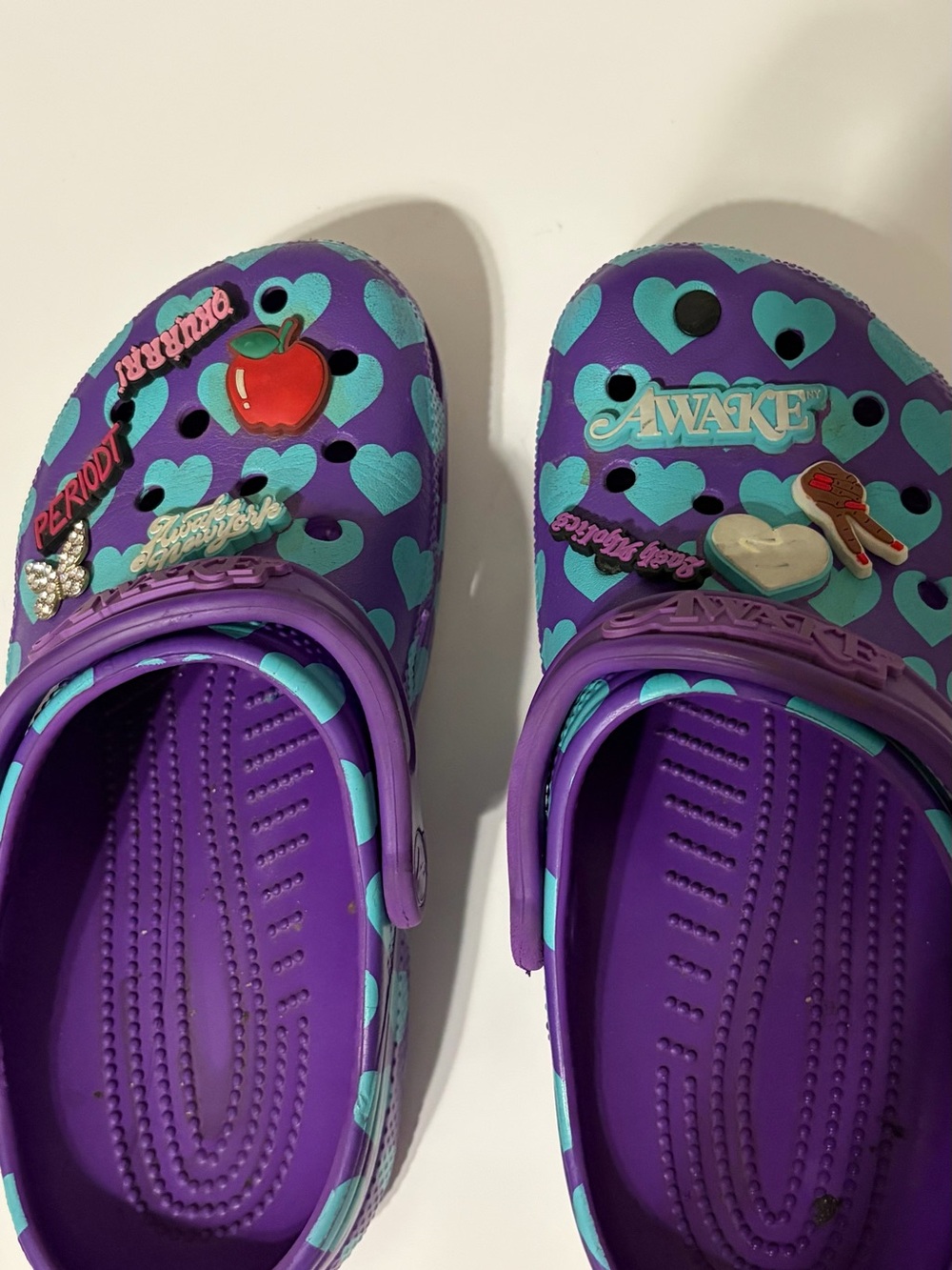 CROCS Kids Purple with Teal Heart Clogs